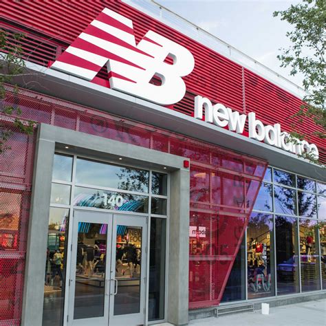 is there a new balance outlet store near me